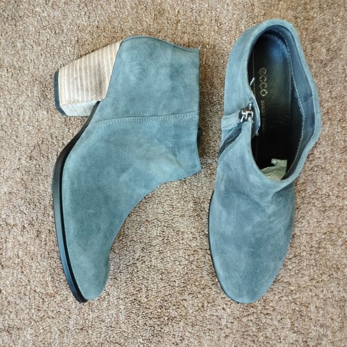 40,41,42. Ботильйони замшеві Ecco Shape 55 Western