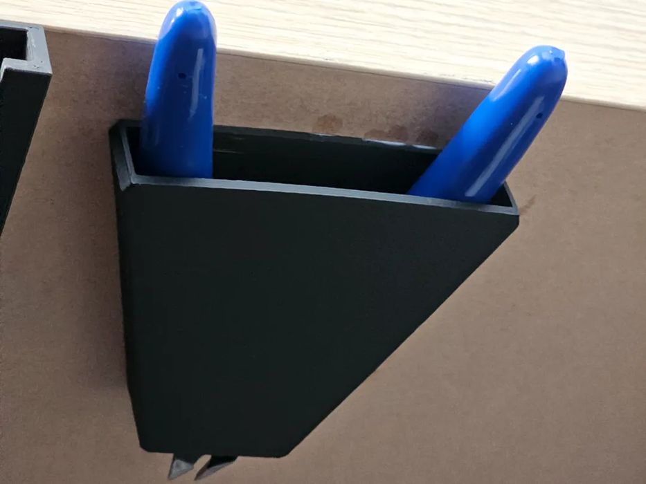 Suporte para Alicates (Montagem Versátil)