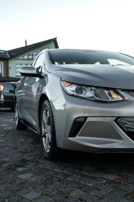 АВТО Chevrolet Volt 2016
