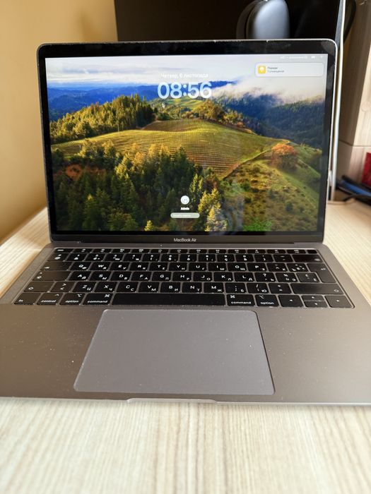 Macbook Air 2019 256 gb хороший стан