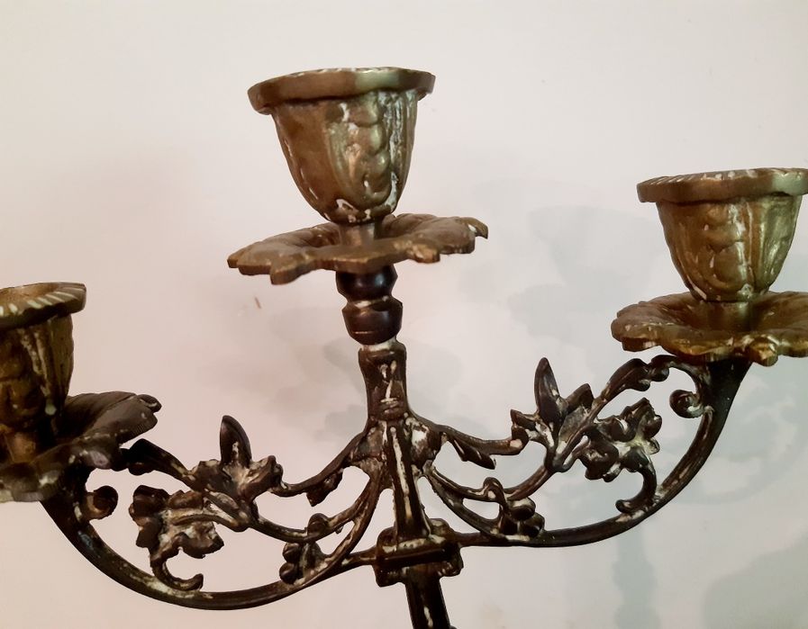 Świecznik mosiężny,  trójramienny, z mosiądzu,  mosiądz vintage prl