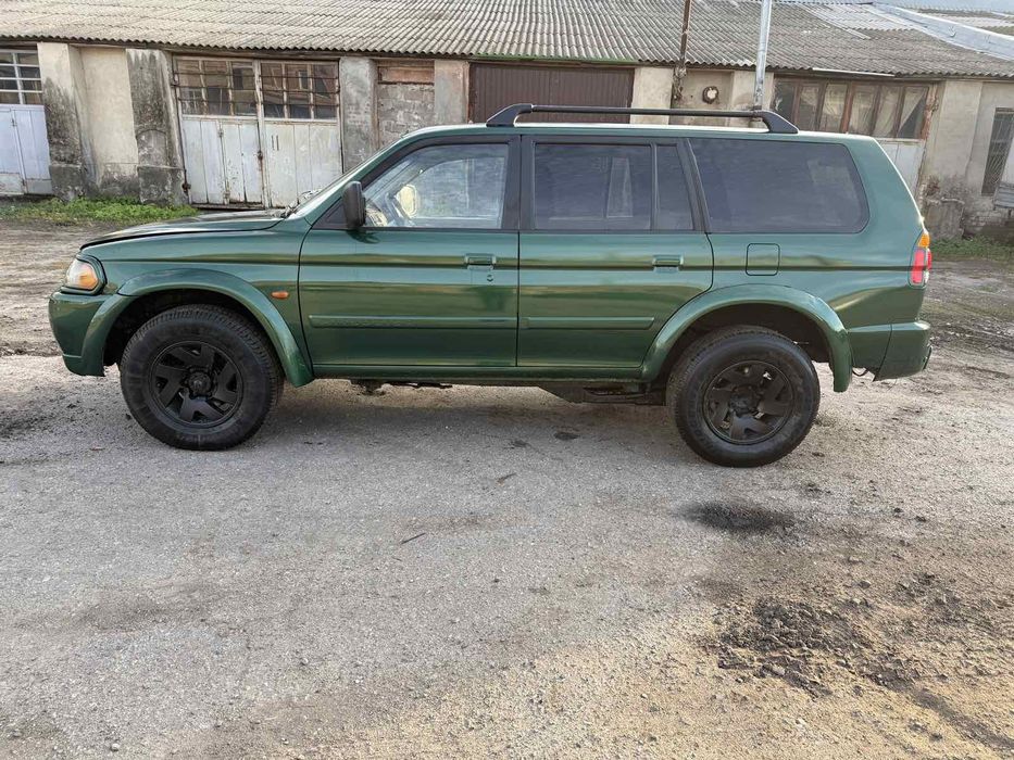 Mitsubishi Pajero Sport 2001рік 3л бенз АКПП повний привід 4х4