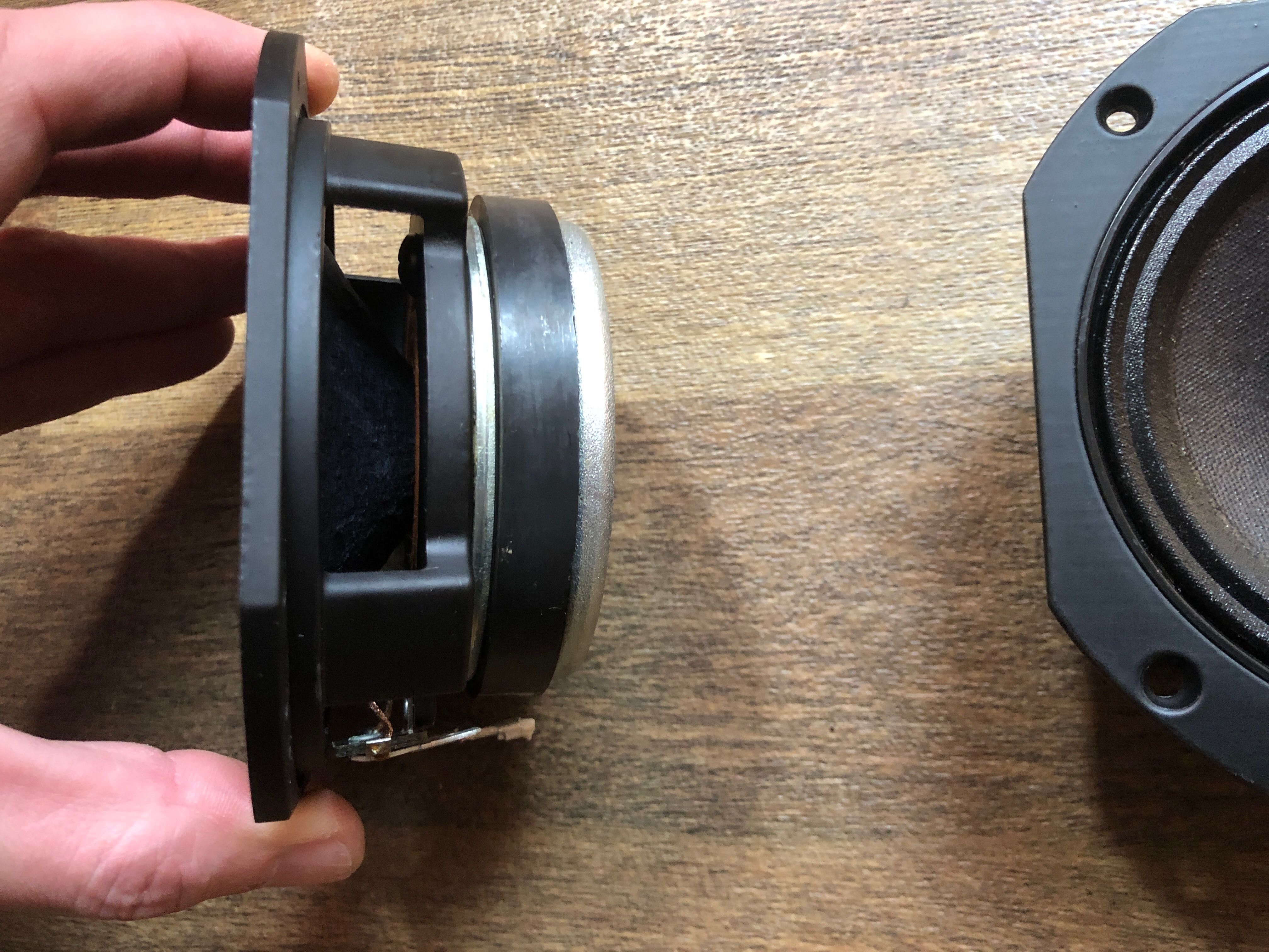 СЧ динаміки jbl 5’ 150-200 Вт, 8 ом, 92 дб, до 12 кГц hi-end