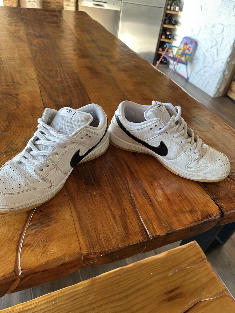 Nike SB Dunk Low "White Gum"