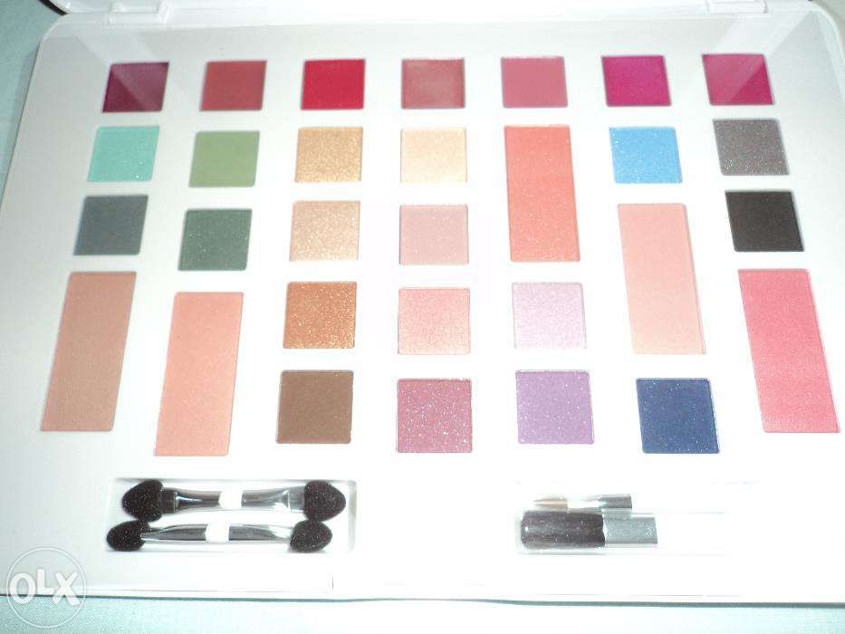 Paleta de maquiagem nova