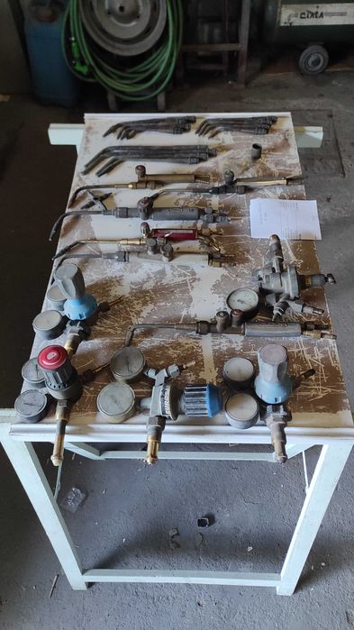 Material automóvel e mais