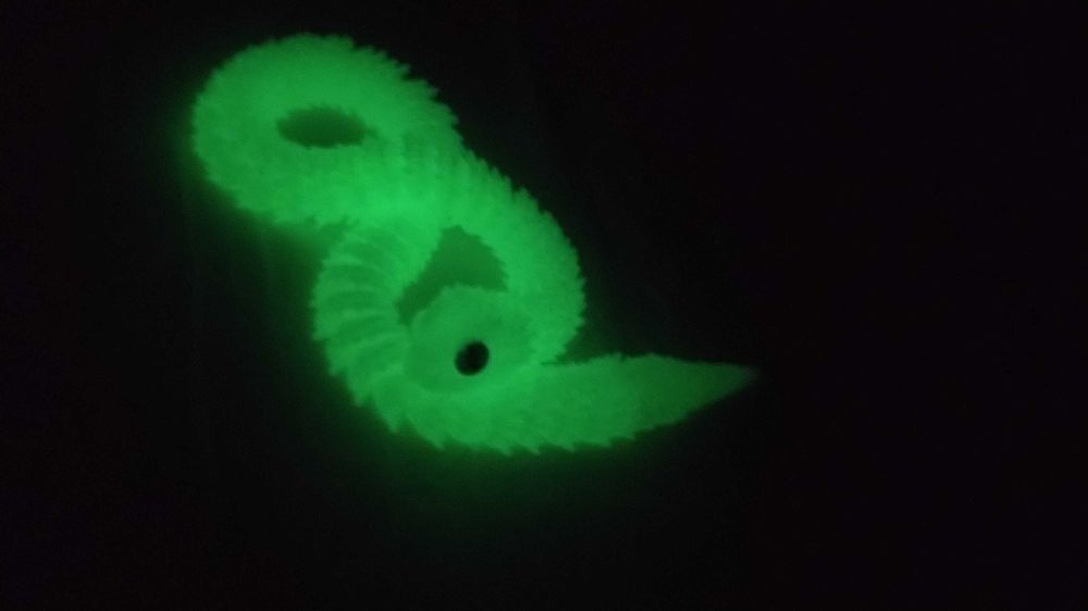 Cobra 3D brilha no escuro