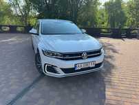 Volkswagen E-bora 2020