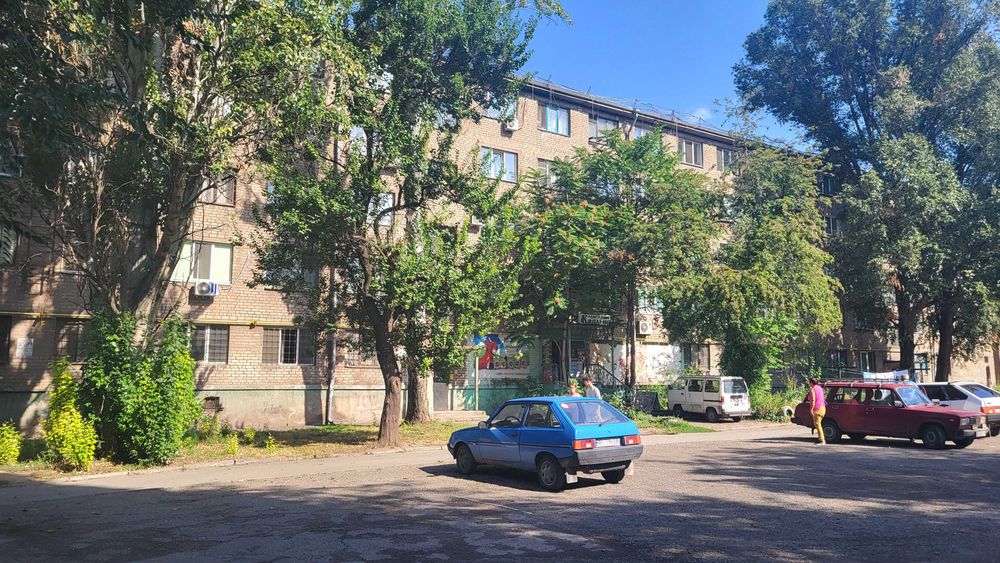 Продаж КІМНАТИ (13,4 кв. м) вул. Фільтрова, буд.2, 3-й поверх, торг.