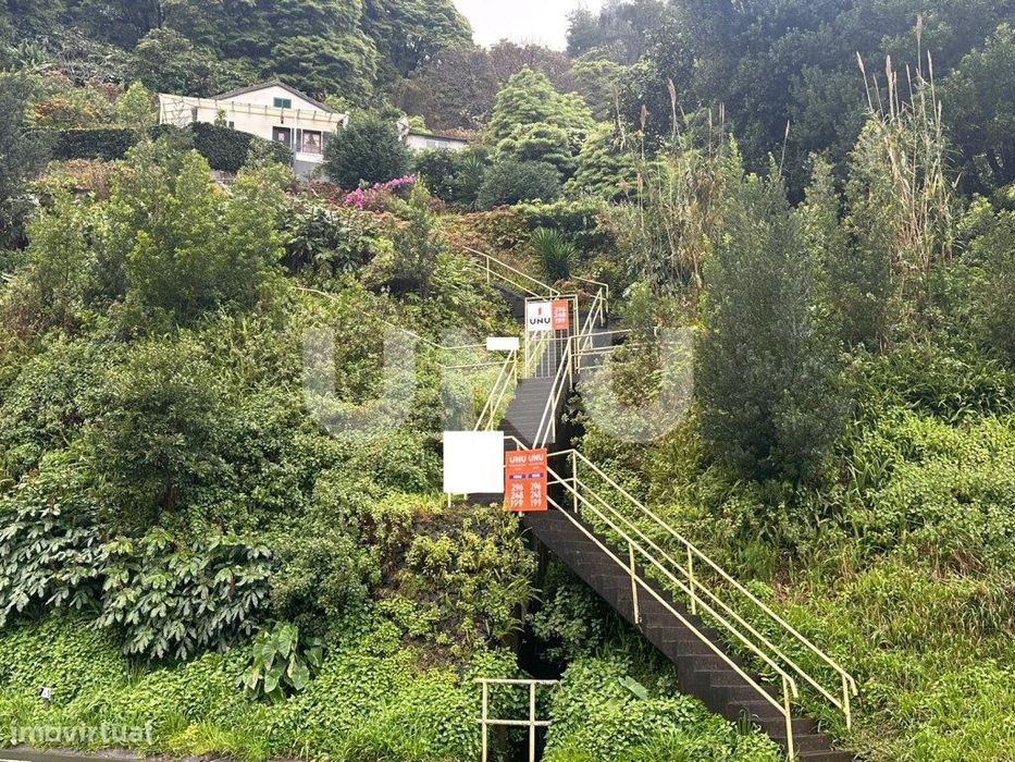 Moradia V1, Lomba da Fazenda em Nordeste