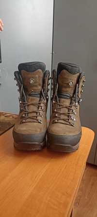 Продам Lowa Tibet GTX