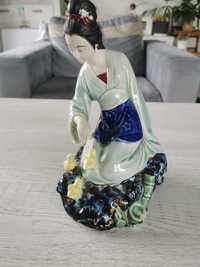 Piękna porcelanowa figurka kobiety - Azja / Chiny /Japonia