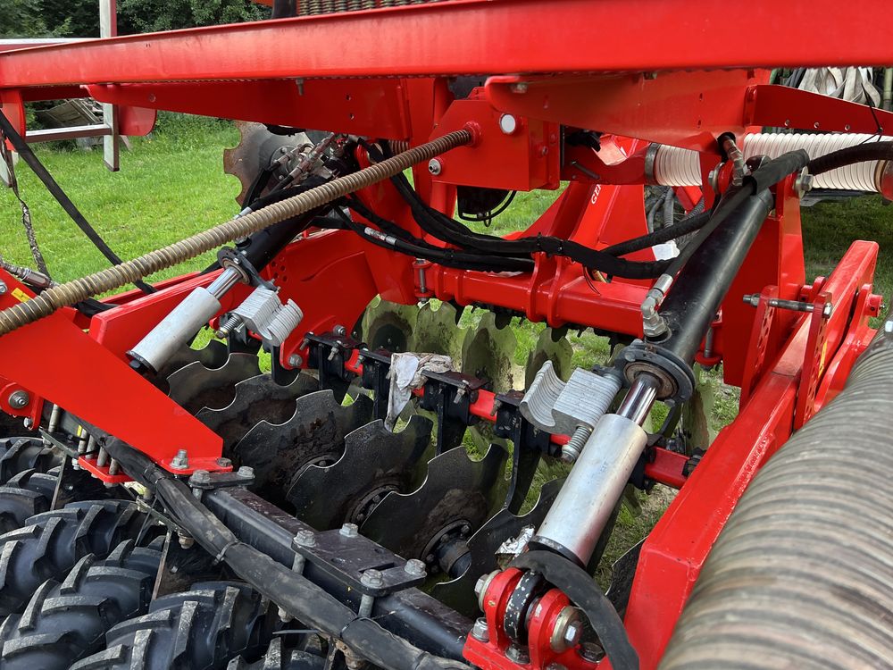 Agregat uprawowo siewny Akpil Gepard Drill 3m talerzowy półzawieszany