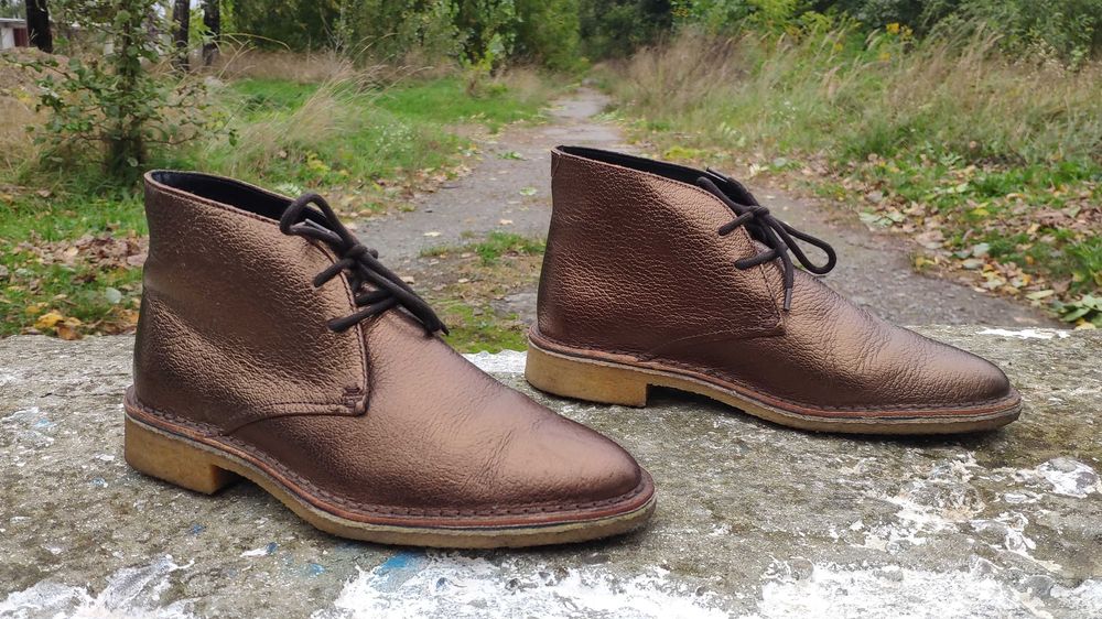 Круті жіночі дезерти Clarks friya desert boot