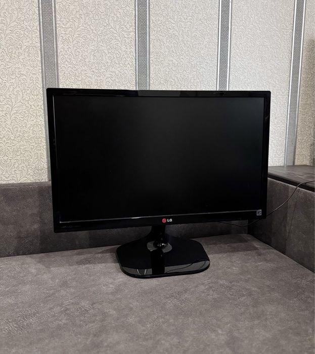 Продам Монитор LG 23MP55HA
