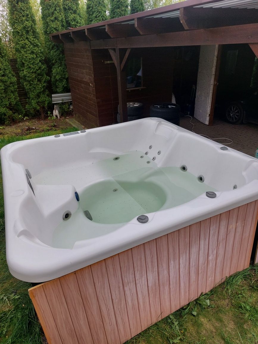 Jacuzzi zewnetrzne Poolspa