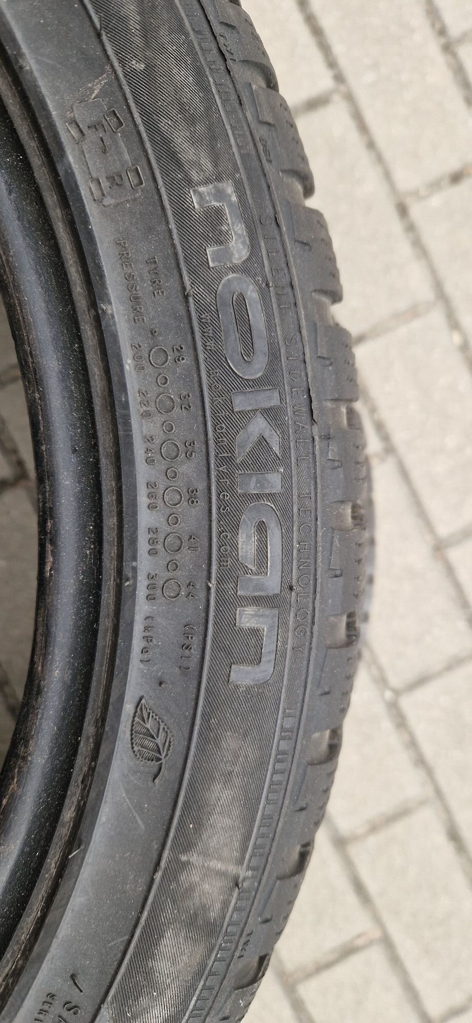 Nokian 225/45/17