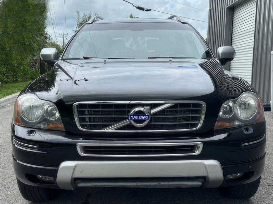 Volvo XC90      2013