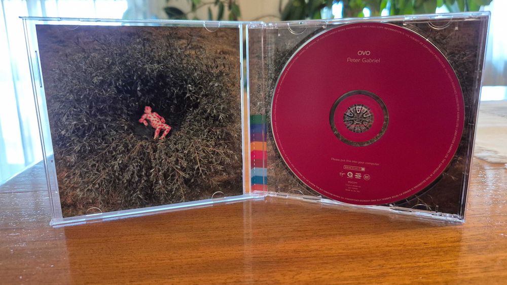 Vendo CD de música "OVO", de PETER GABRIEL (c/ conteúdos multimédia) !