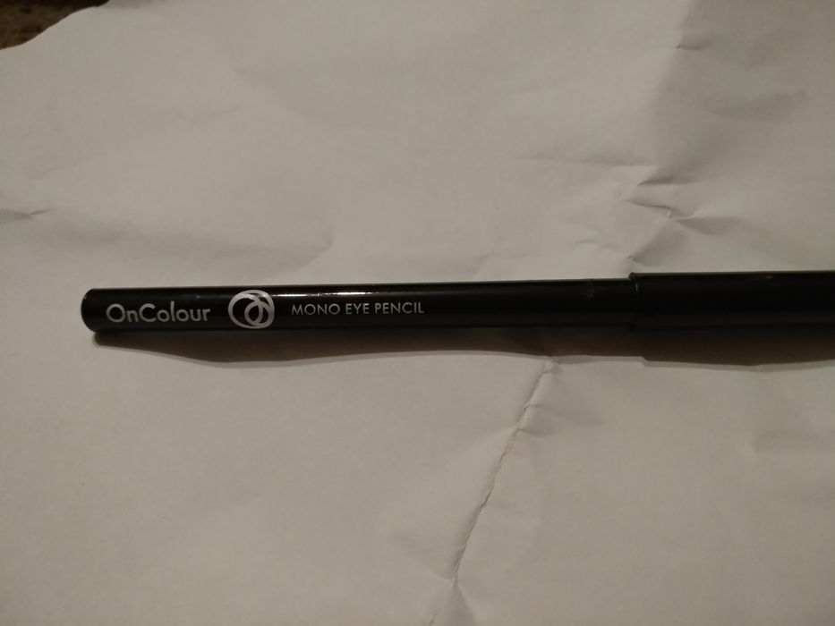 Kredka do oczu on colour