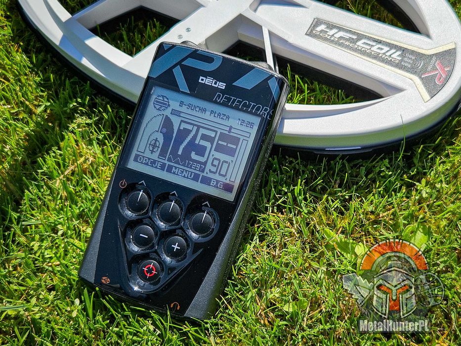Wykrywacz Metali XP Deus z panelem, sztycą i cewką 9" DEUS-22X35RC