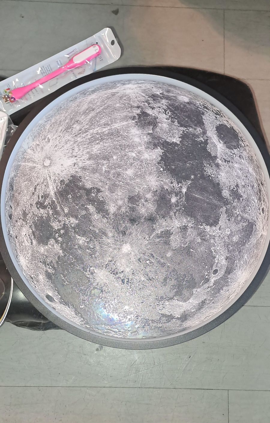 Lampa wzór księżyc