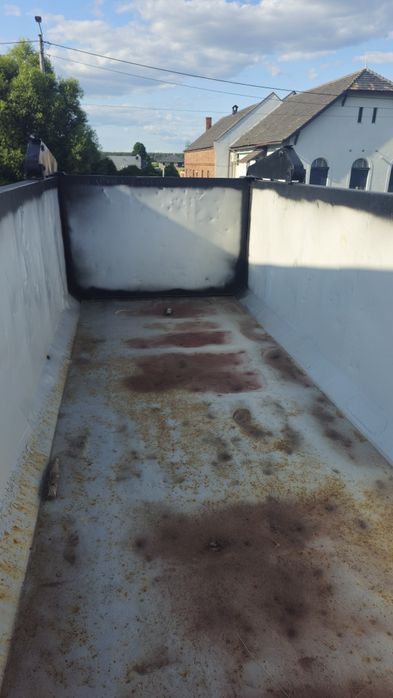 Sprzedam przyczepa skorupowa  z hydrauliczna klapą