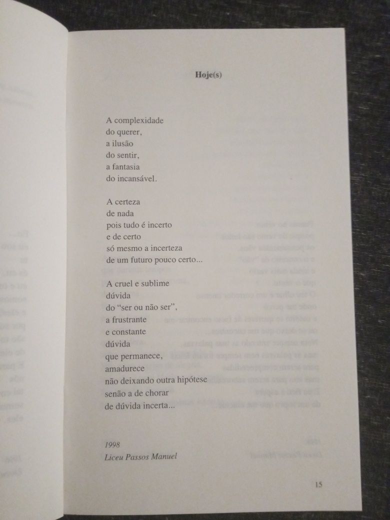 Livros de Poesia Novos e Usados Desde 3€