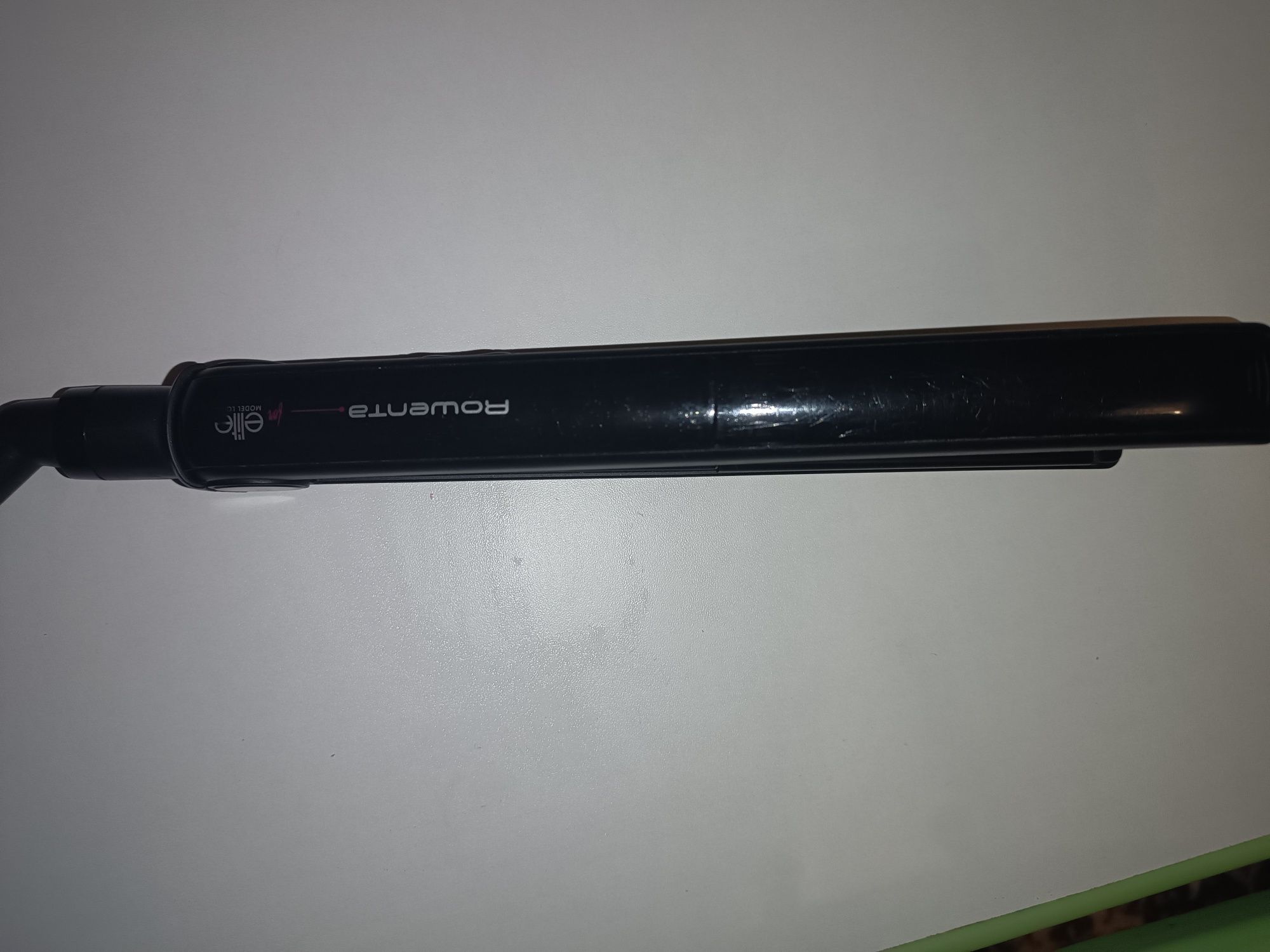 Випрямляч для волосся Rowenta SF4412