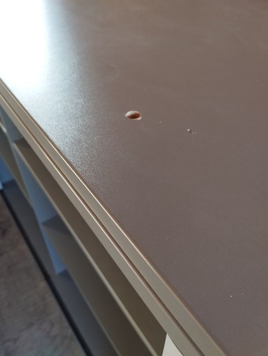 Jeden szafki biurowe