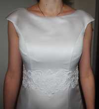 Suknia ślubna biała, szyta na zamówienie Rozmiar około 36/38, skromna