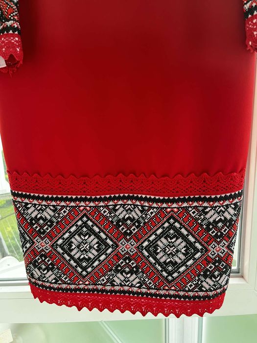 Плаття вишите бісером