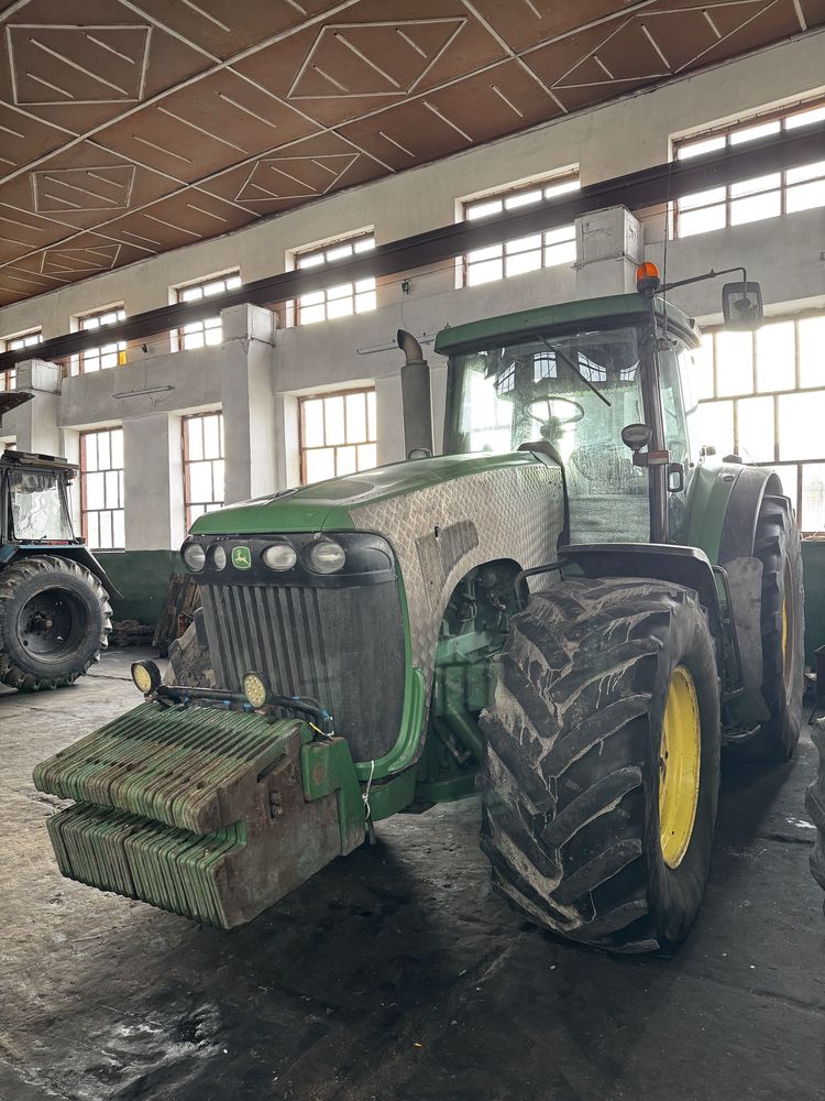 Трактор John Deere 8420