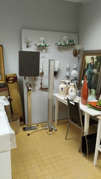 Artigos Decoração - tapetes, telas , peças cerâmicas