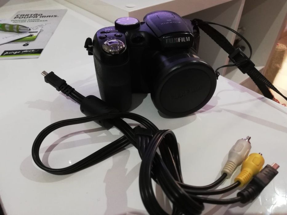 Maquina Fotográfica Fujifilm Finepix S1700