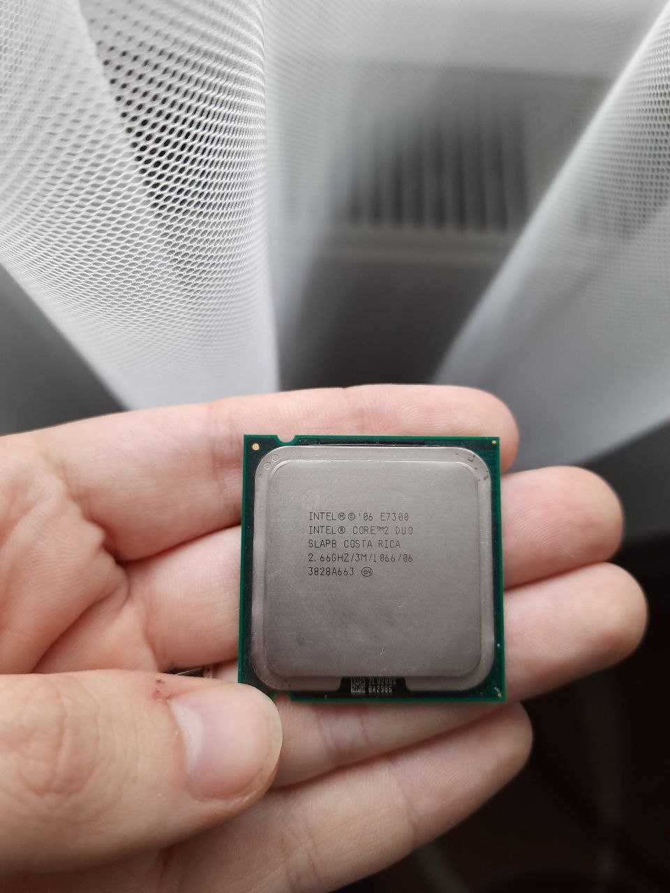 Процесор Intel core2duo E7300