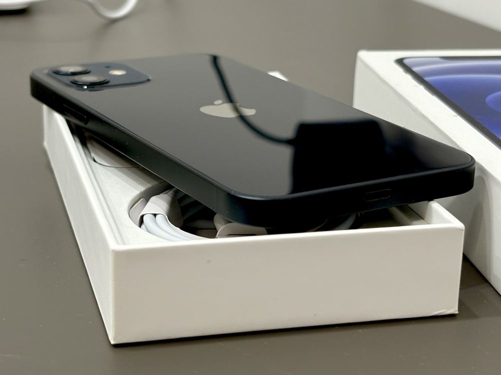 iPhone 12 Black Neverlock (АКБ 91%)