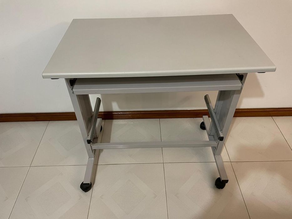 Secretária escritório