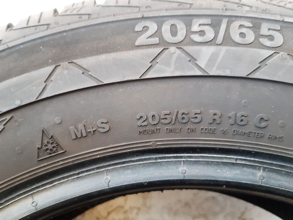 Zimowe 205/65R16C Continental 2022r 8mm Montaż