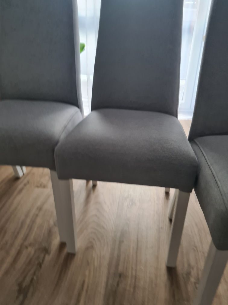 4 krzesla robione na zamowienie