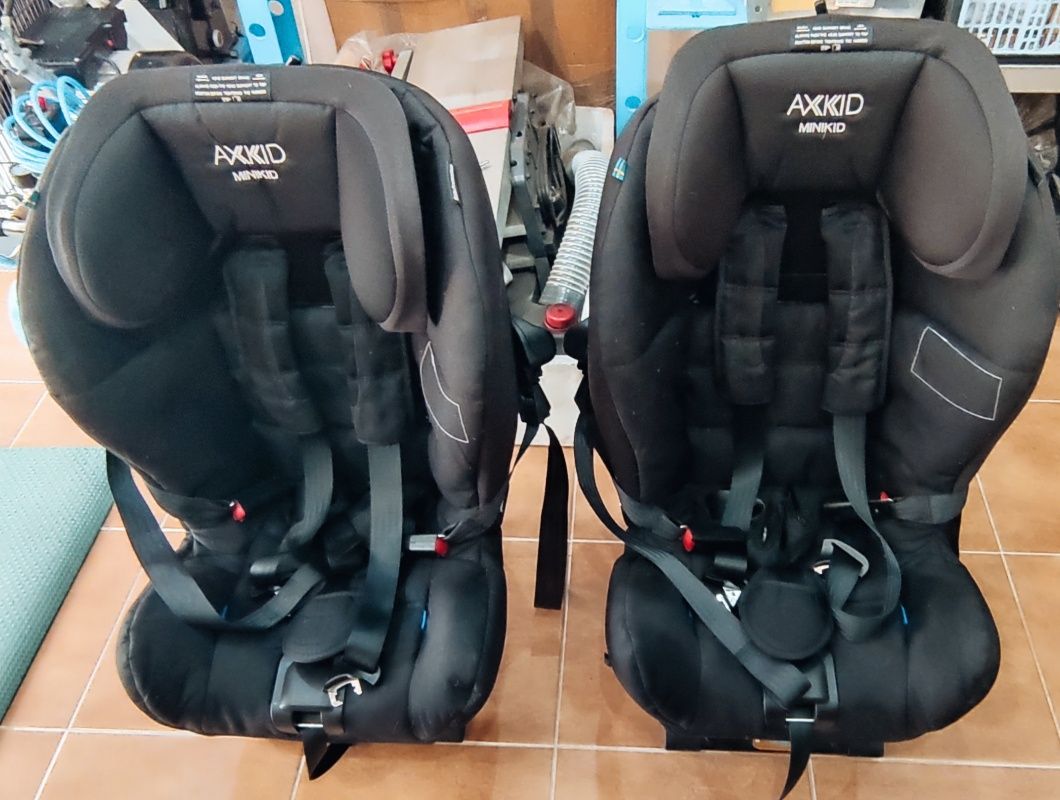 Fotelik Axkid Minikid 9-25 kg RWF cena za 1 szt