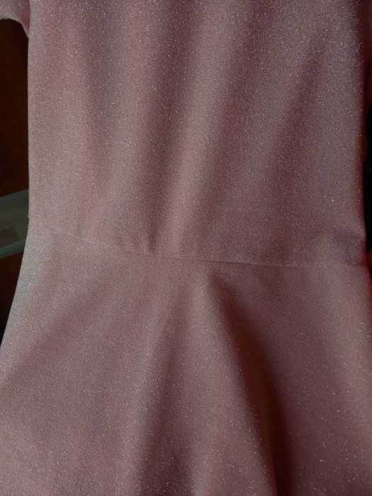 Рожеве плаття з блискітками