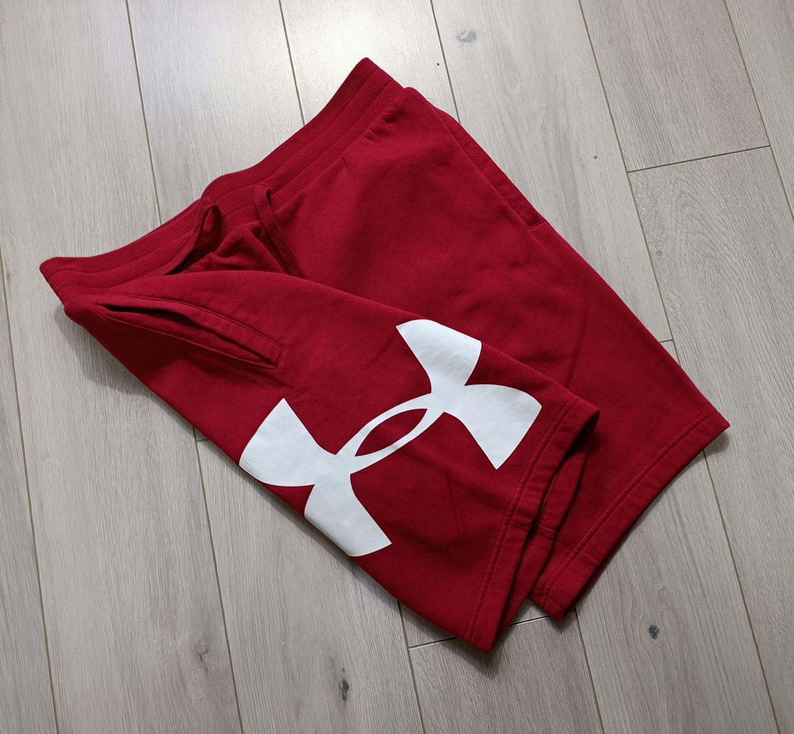 Nowe męskie spodenki bawełniane sportowe Under Armour roz. L