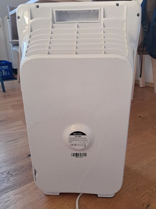 Oczyszczacz powietrza model AP168W