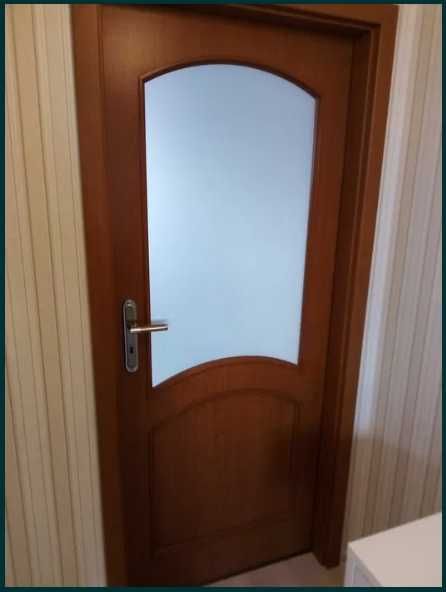 Drzwi Pokojowe z ościeżnicą 80 Prawe Stan Bardzo Dobry