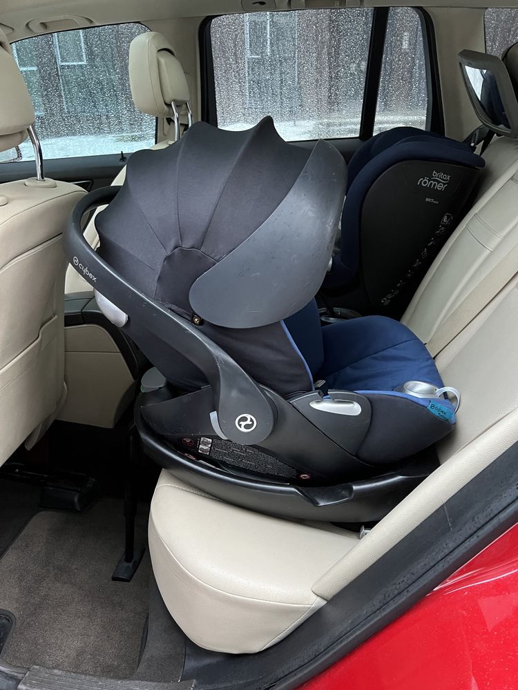 Cybex Cloud Z Isofix База + Автокрісло Комплект +адаптери в подарунок