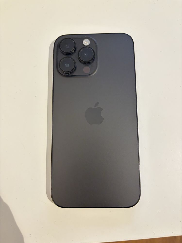 Vendo iphone 14 por Max 128G.