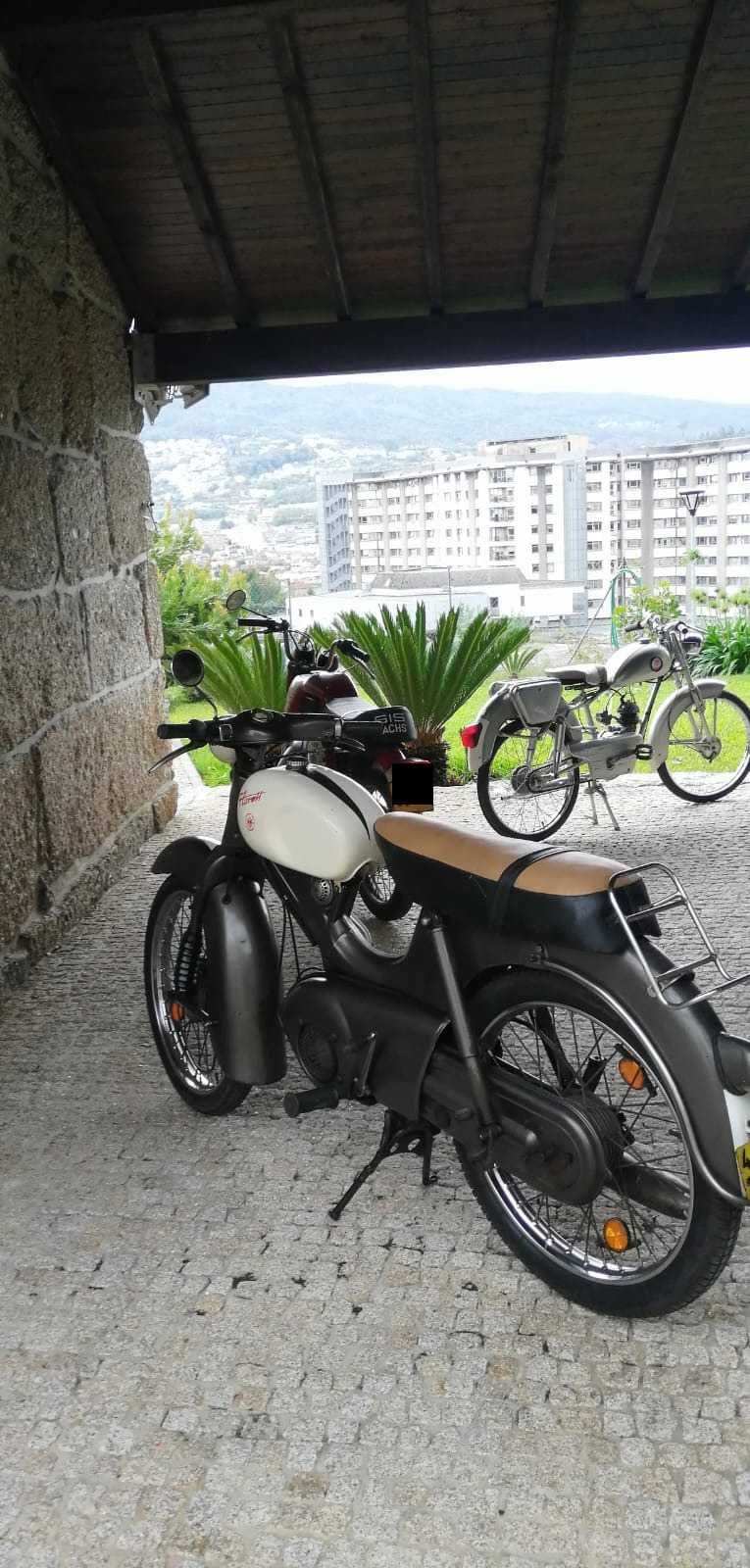 Kreidler Florett K54 – 3 Velocidades de Mão – Ano 1957
