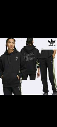 Спортивный женский костюм Adidas