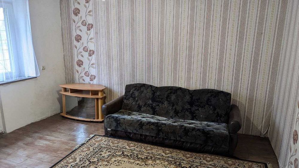 Продається 2 кімнатна квартира по кільцю!